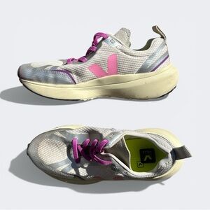 Veja Kids Canaray Sneakers Size 3 - Lightweight Athletic Shoes